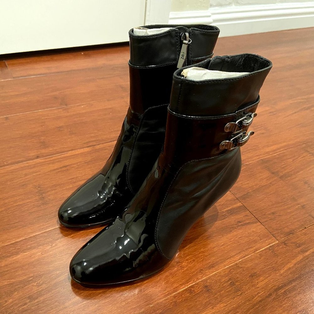 like new condition boots